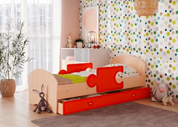 Детская кровать с ящиком и бортиками Мозайка, корпус Млечный дуб/фасад Оранжевый (щиты) в Комсомольске-на-Амуре