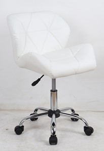 Кресло компьютерное LOOZ белый в Комсомольске-на-Амуре