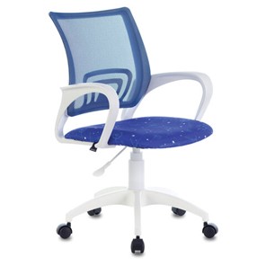 Кресло офисное Brabix Fly MG-396W (с подлокотниками, пластик белый, сетка, темно-синее с рисунком "Space") 532405 в Комсомольске-на-Амуре