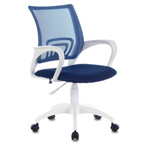 Кресло офисное Brabix Fly MG-396W (с подлокотниками, пластик белый, сетка, темно-синее) 532399 в Хабаровске